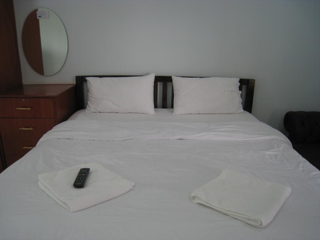 宏伟美好公寓酒店 乌隆他尼 客房 照片